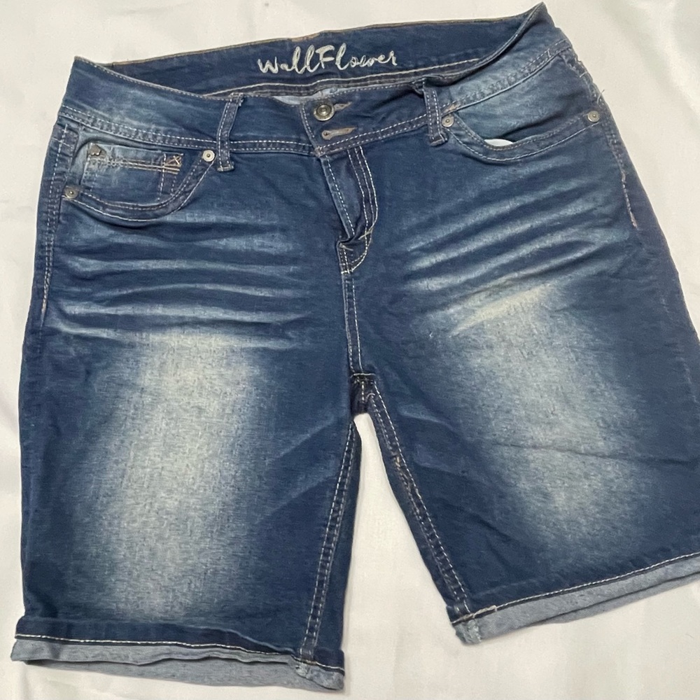 Wallflower jean shorts
